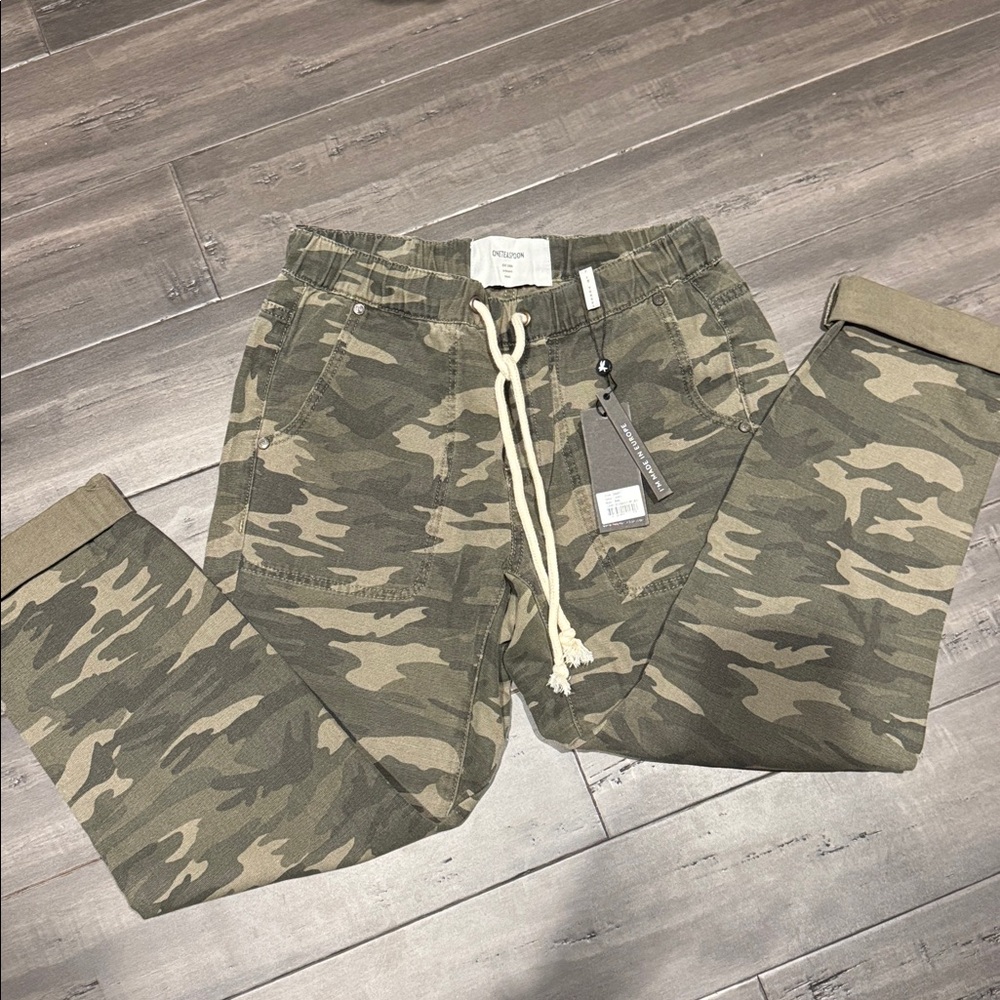 One teaspoon Camo Pants